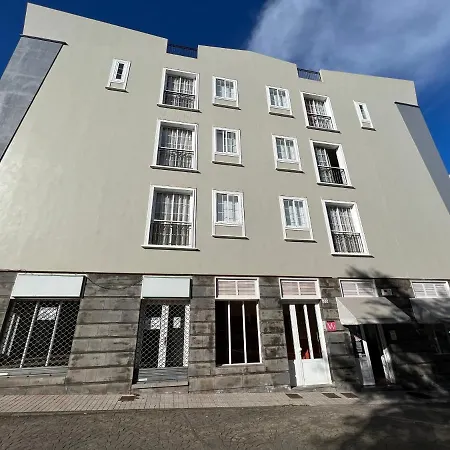 Deluxe 5 Apartment